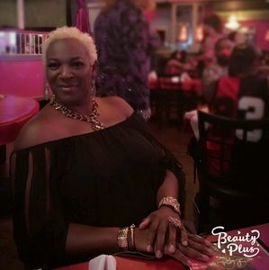 Meet your Posher, Dovie